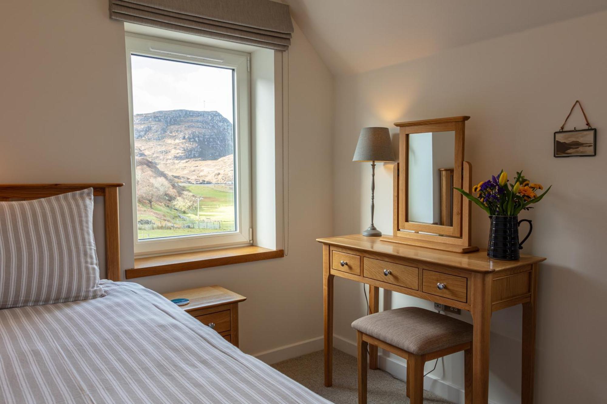 Croft Cottage Ullapool Room photo