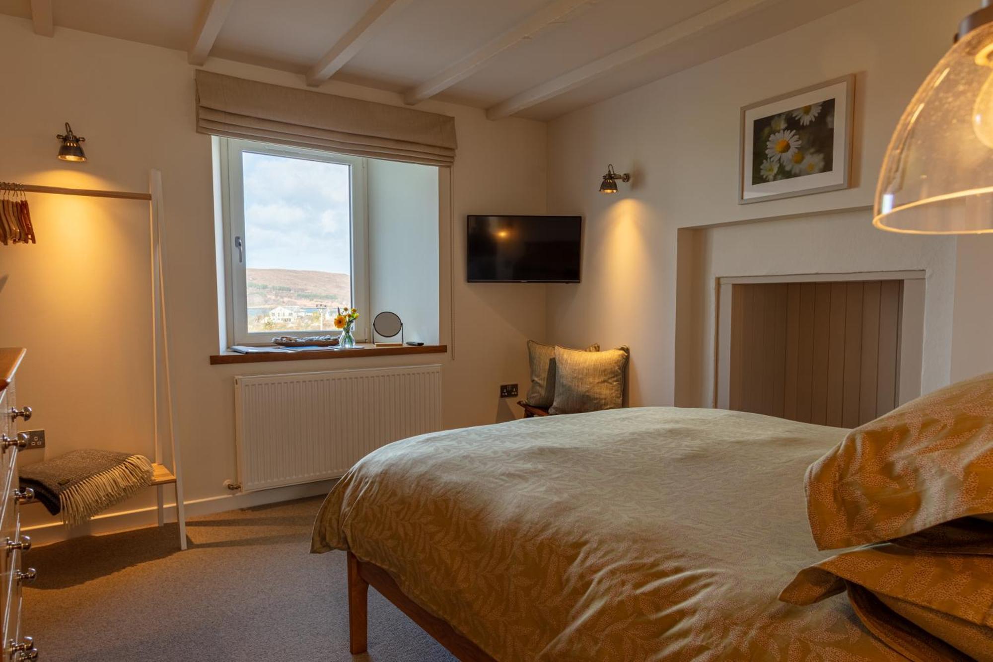 Croft Cottage Ullapool Room photo